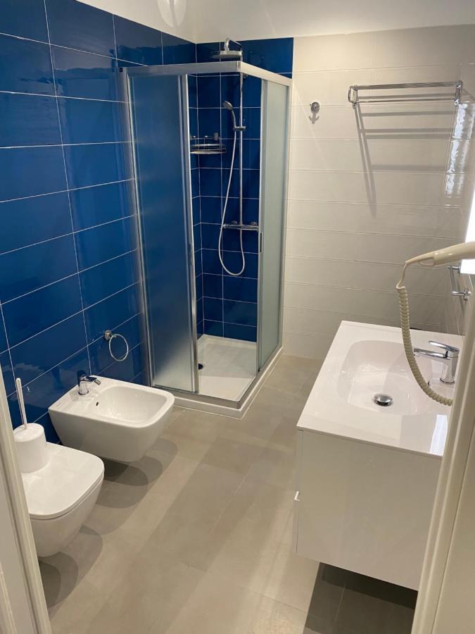 Torre Del Mare Rooms Bergeggi Bagian luar foto